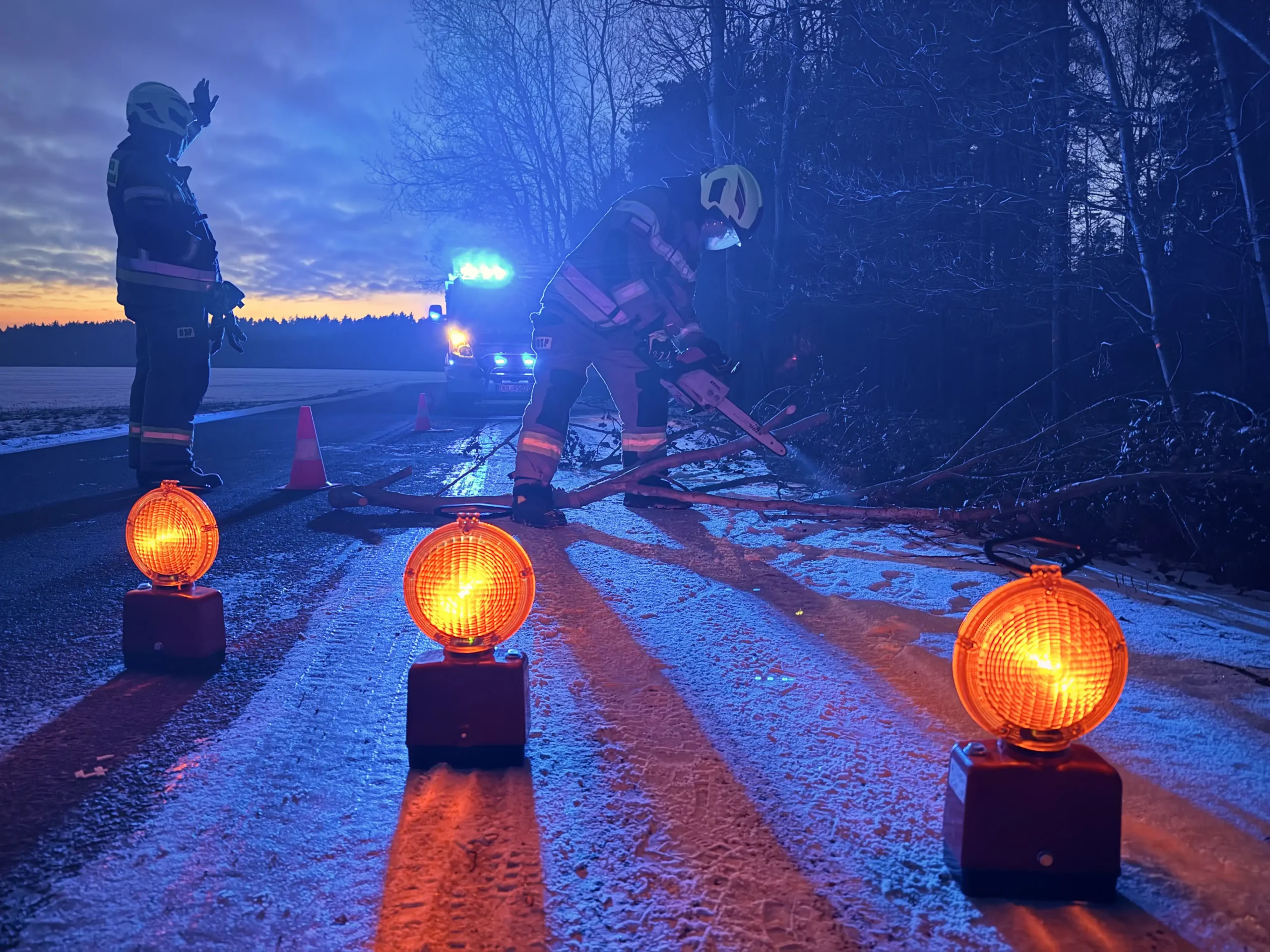 Lampy Drogowe Led Na Robotach Drogowych